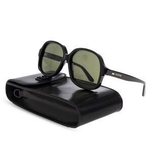 New! Valentino VLS 177A Black Sunglasses with Green Lenses, Authentic